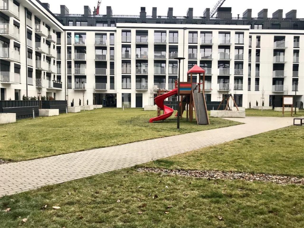 Apartamenty Zajezdnia Mtp Poznań Esterno foto